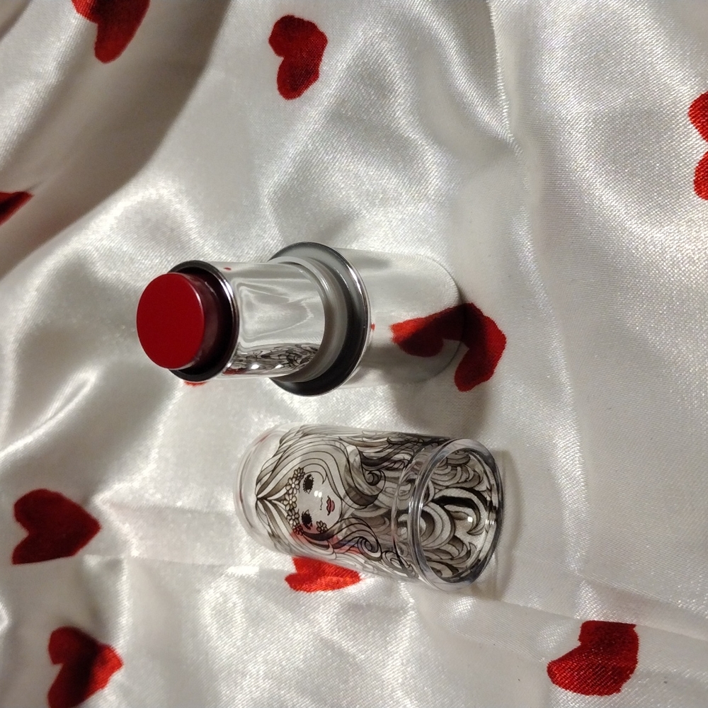 Nwot benefit lip balm